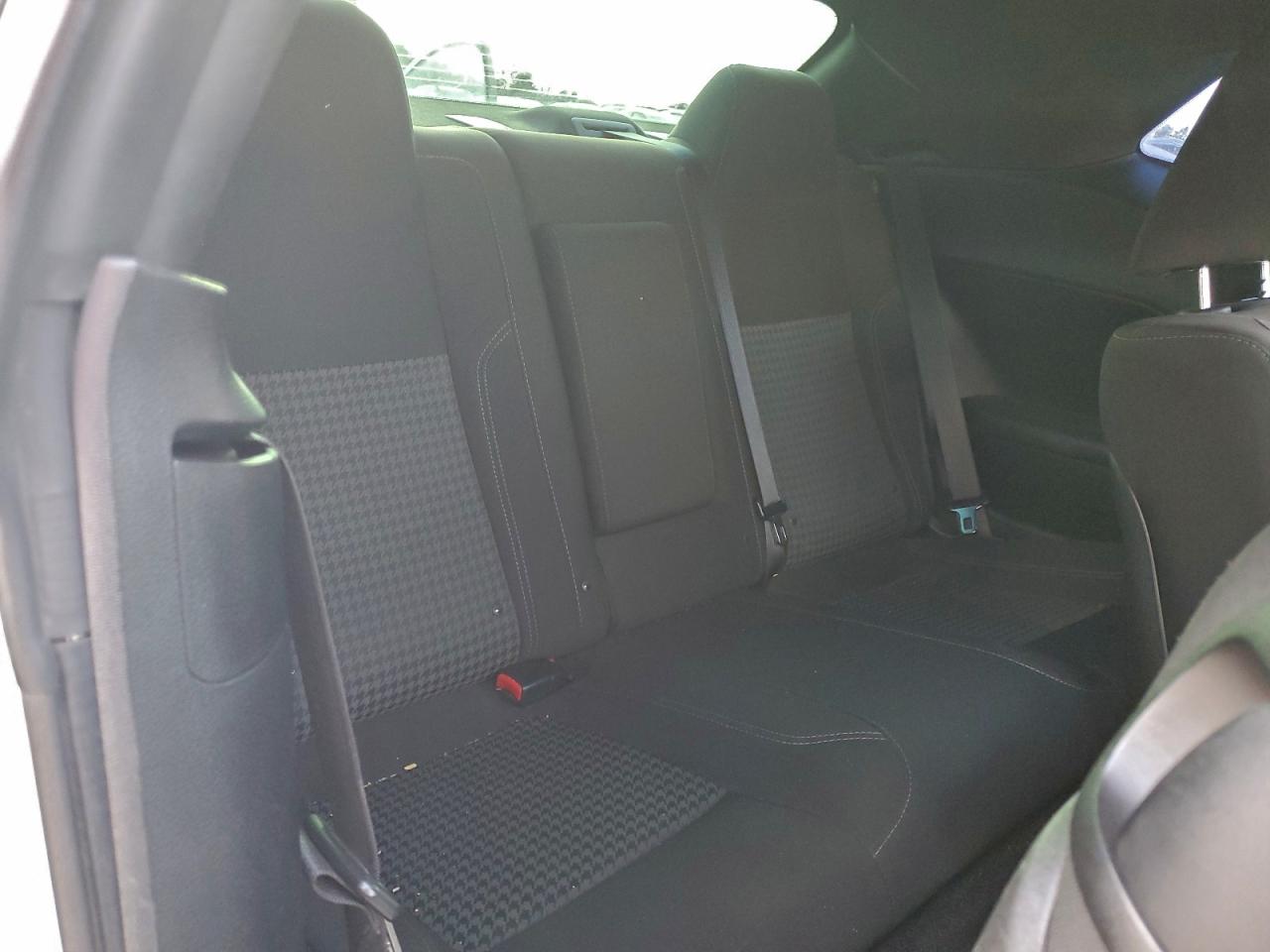 Dodge Challenger Sxt Image 11