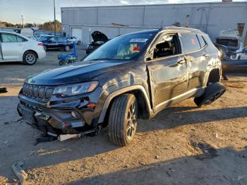  Salvage Jeep Compass