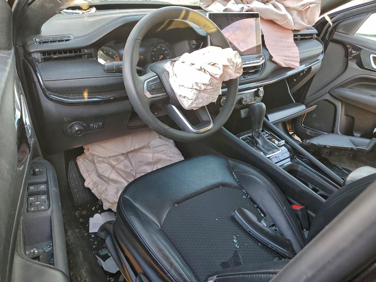 Jeep Compass Latitude Image 6