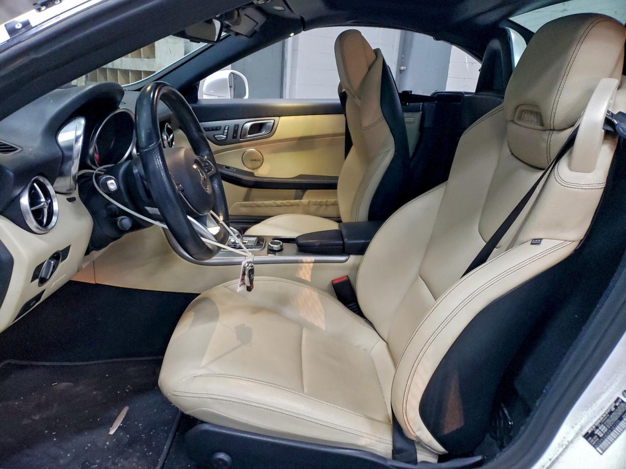 Mercedes-Benz S-Class 300 Image 8