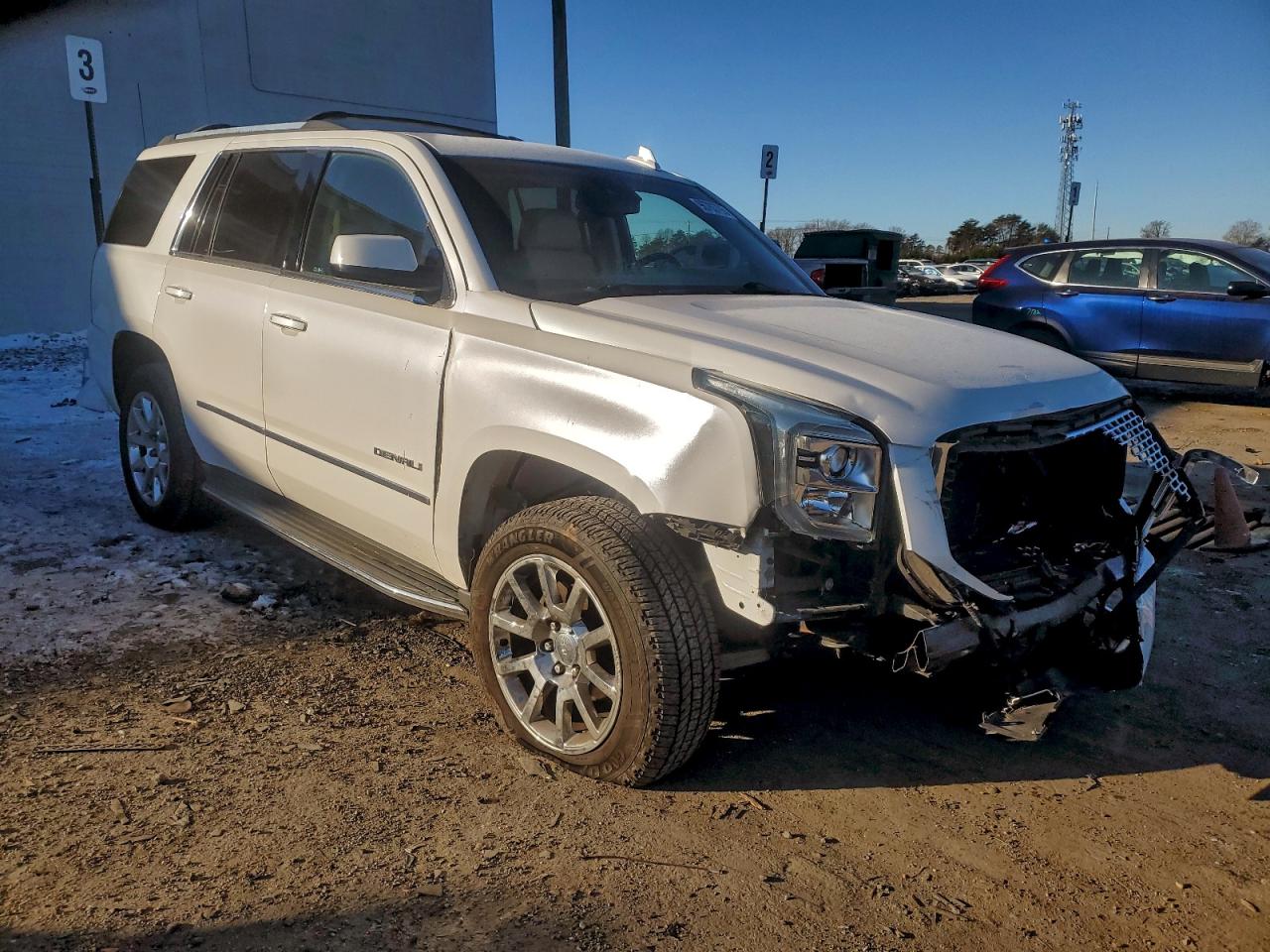 GMC Yukon Denali Image 2