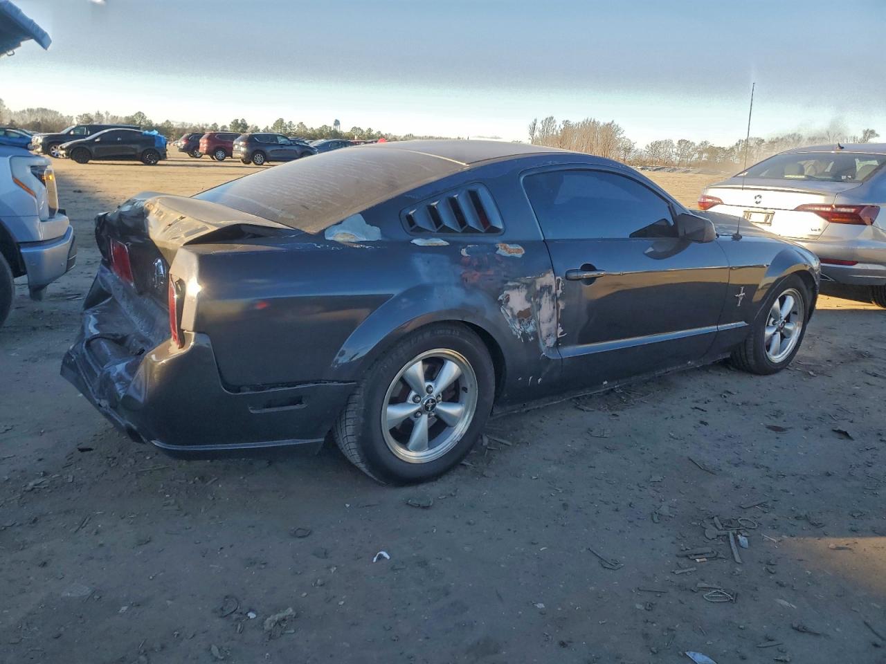 Ford Mustang Image 7