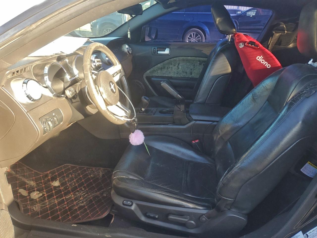 Ford Mustang Image 9