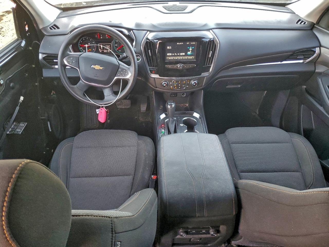 Chevrolet Traverse Ls Image 8