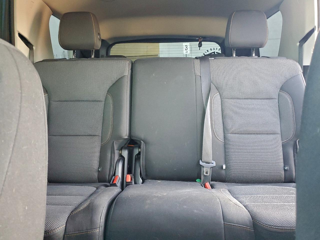 Chevrolet Traverse Ls Image 12