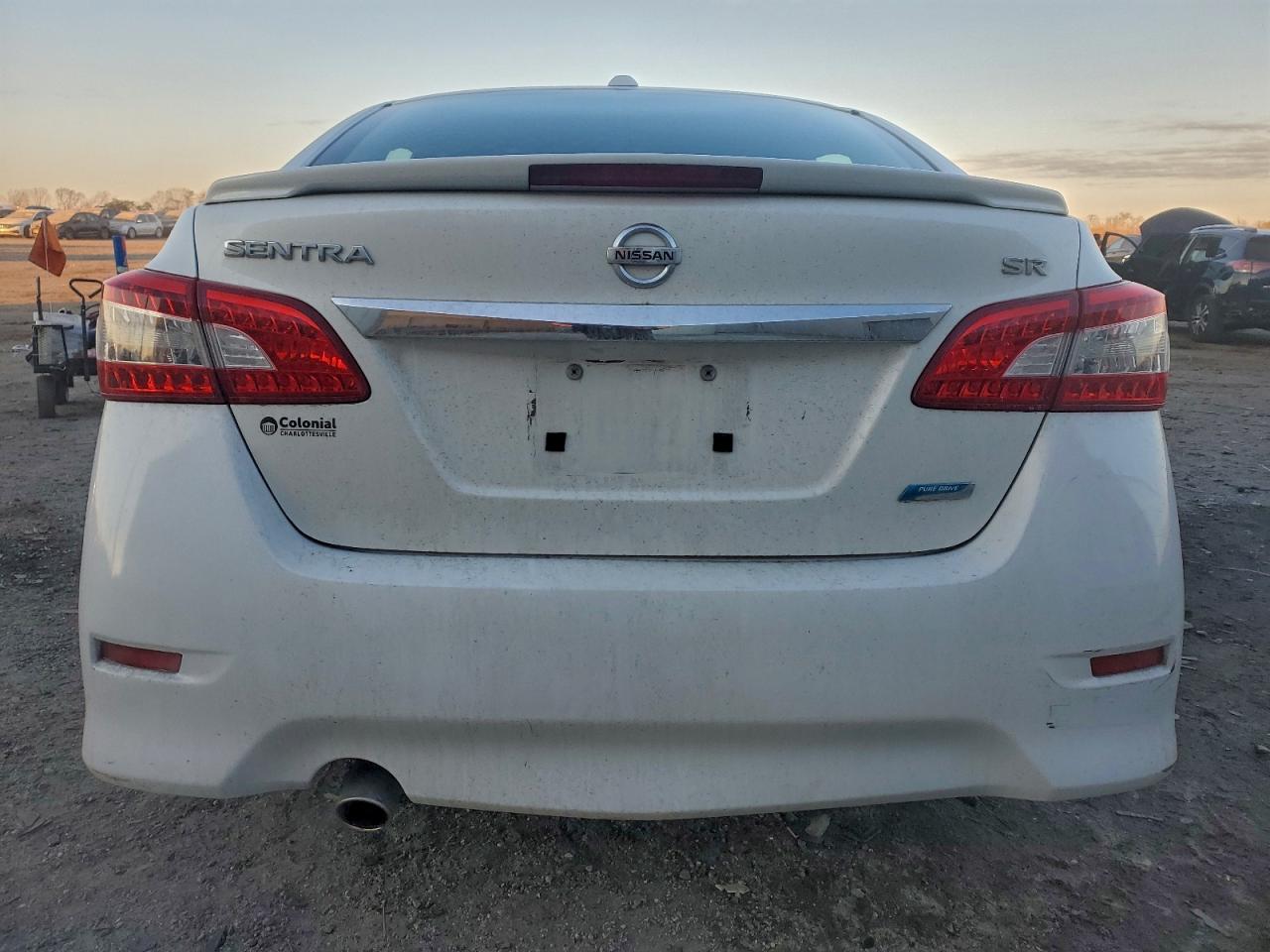 Nissan Sentra S Image 4