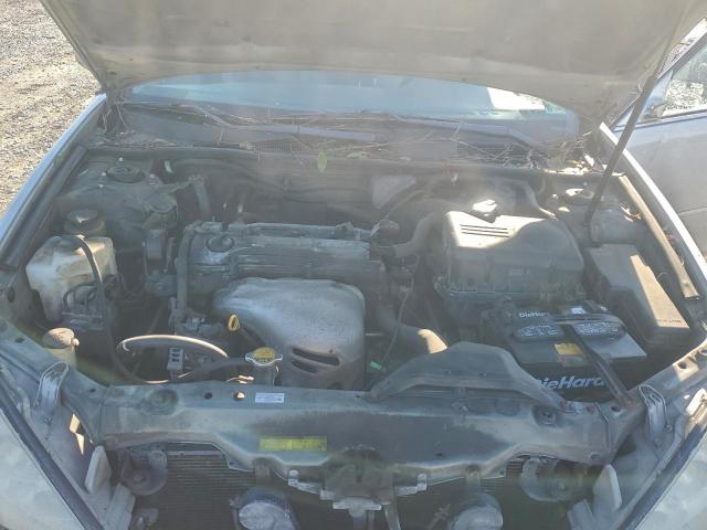 Toyota Camry Le Image 6