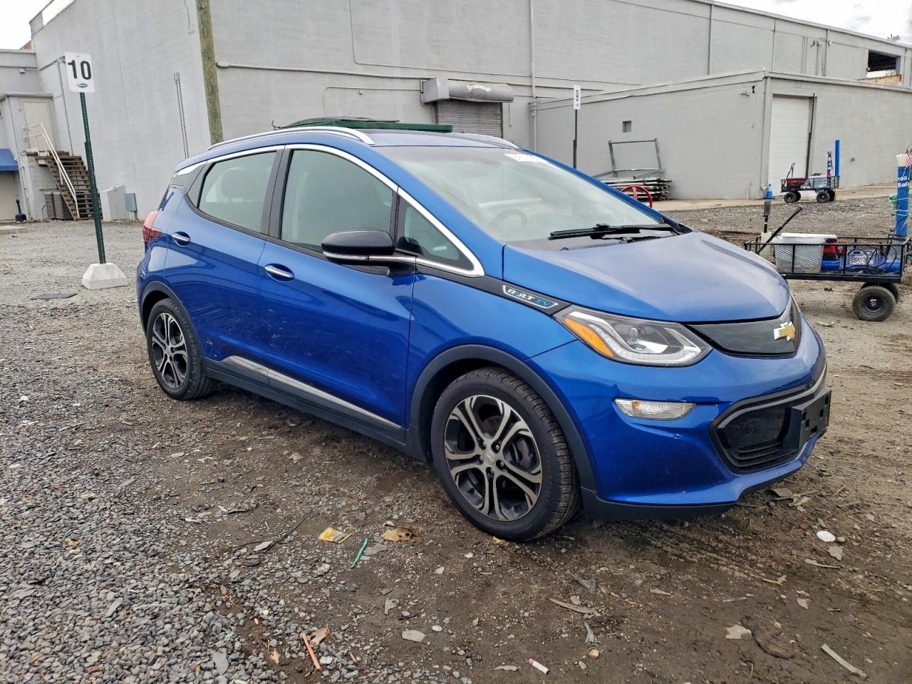 Chevrolet Bolt Premier Image 12