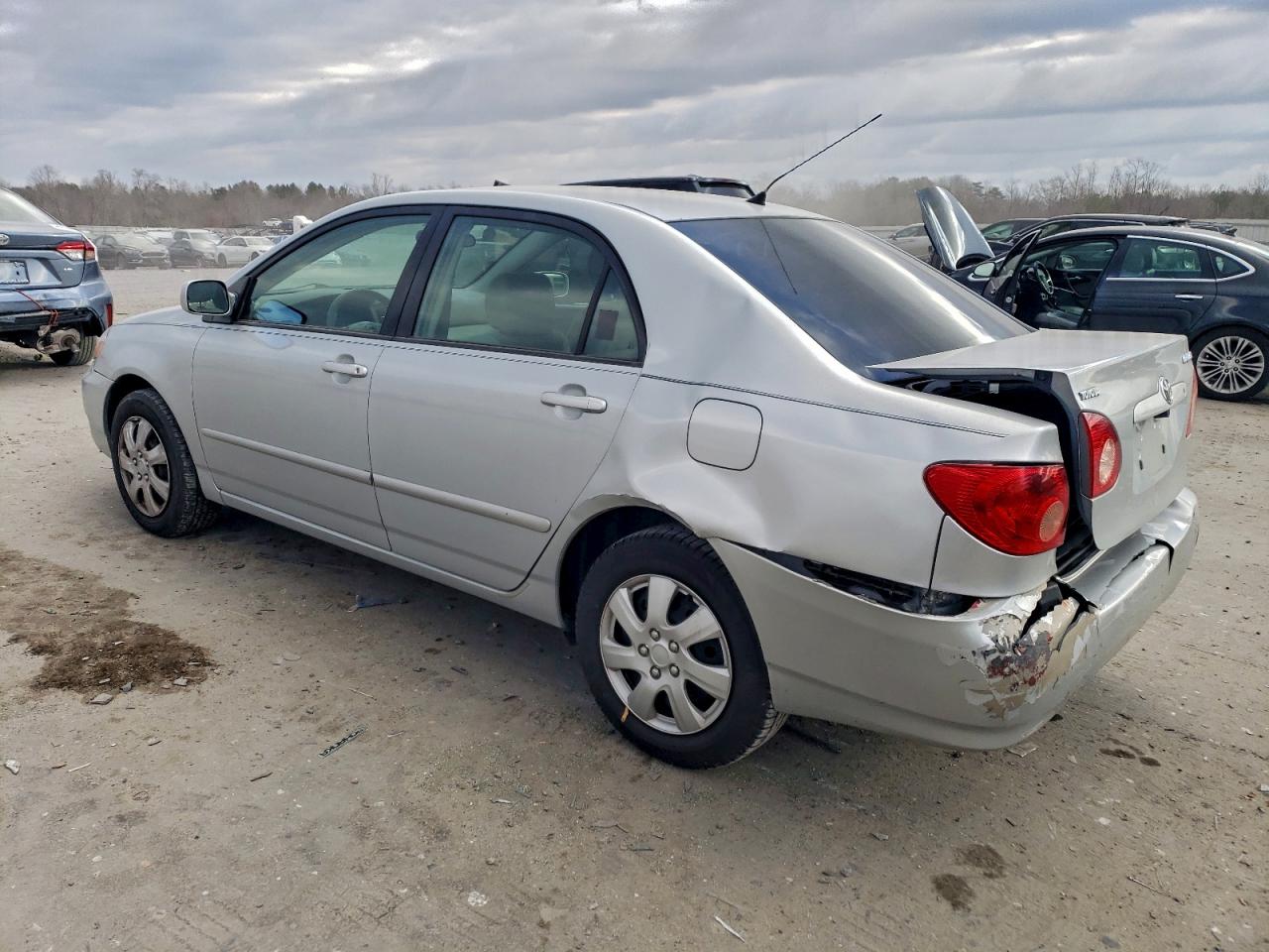 Toyota Corolla Ce Image 2