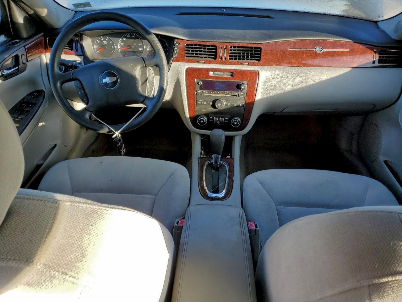 Chevrolet Impala Lt Image 3