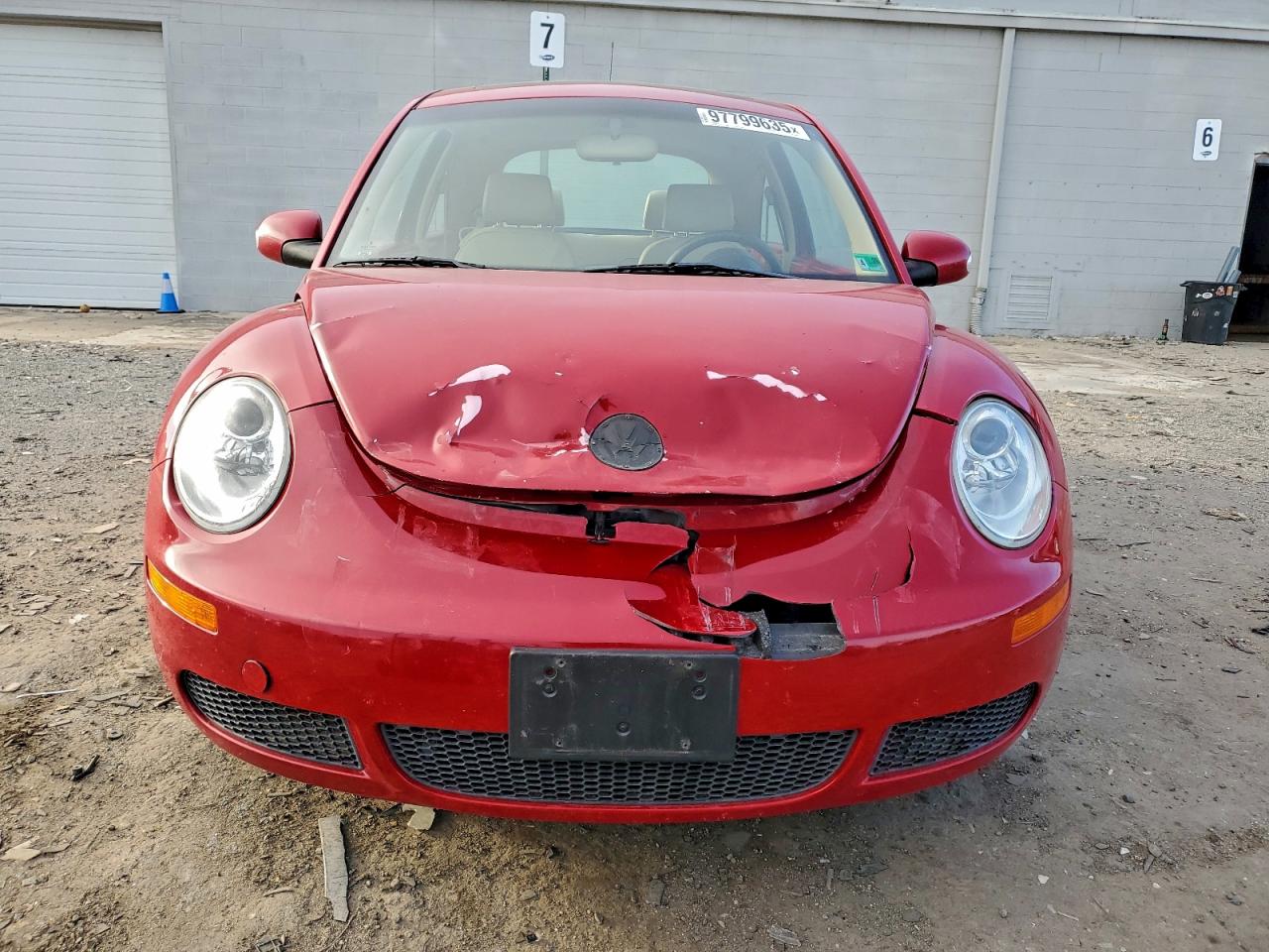 Volkswagen Beetle S Image 10