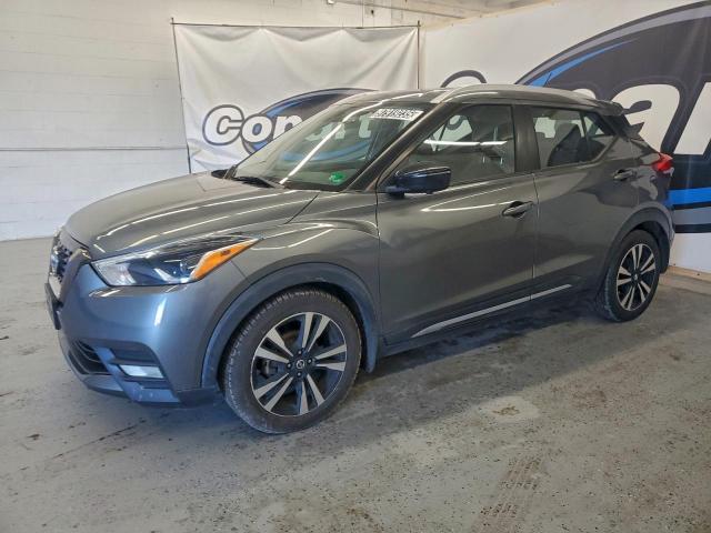  Salvage Nissan Kicks