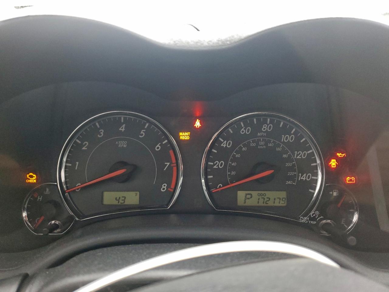 Toyota Corolla Base Image 4