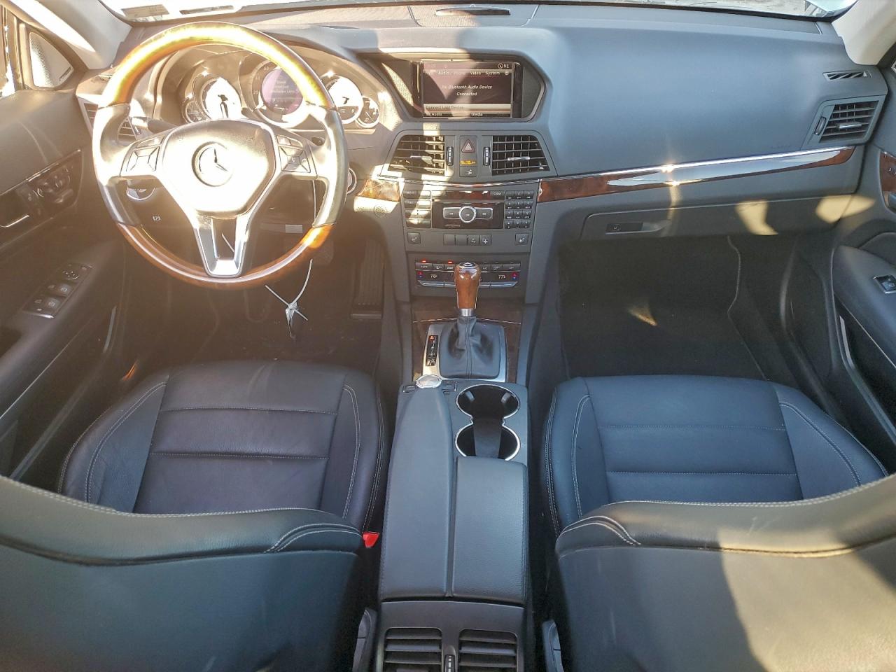 Mercedes-Benz E-Class 350 4matic Image 9