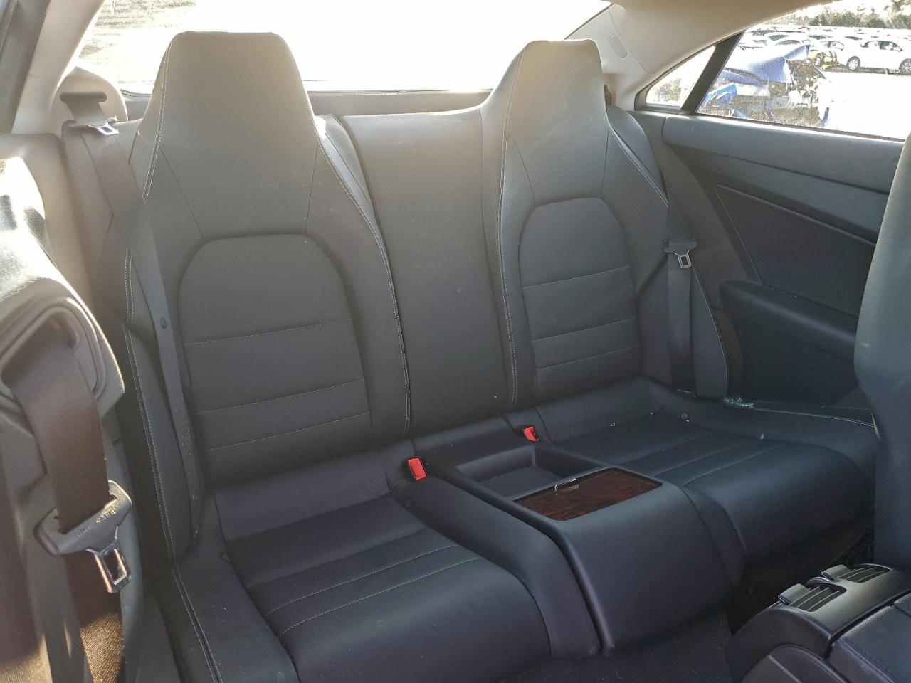 Mercedes-Benz E-Class 350 4matic Image 12