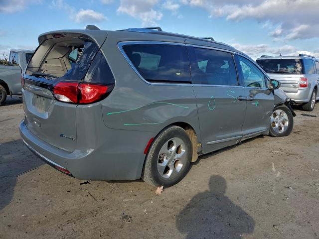 Chrysler Pacifica Hybrid Touring L Image 3