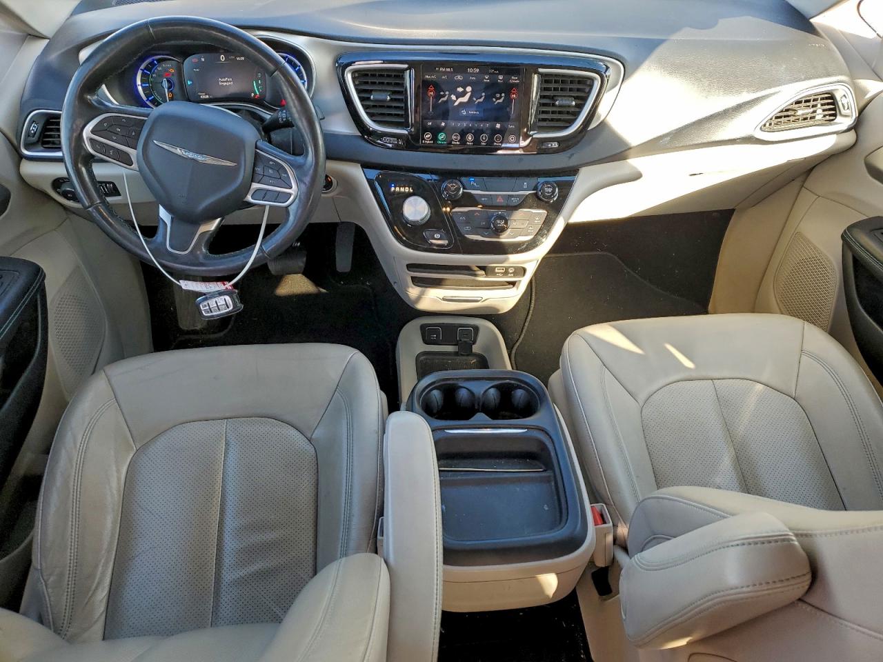 Chrysler Pacifica Hybrid Touring L Image 7