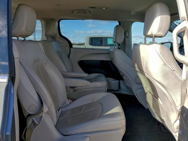 Chrysler Pacifica Hybrid Touring L Image 2