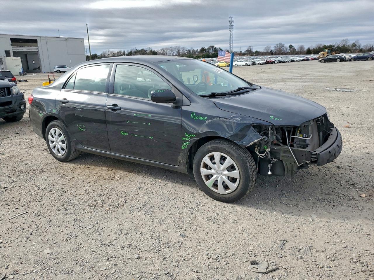 Toyota Corolla Base Image 11