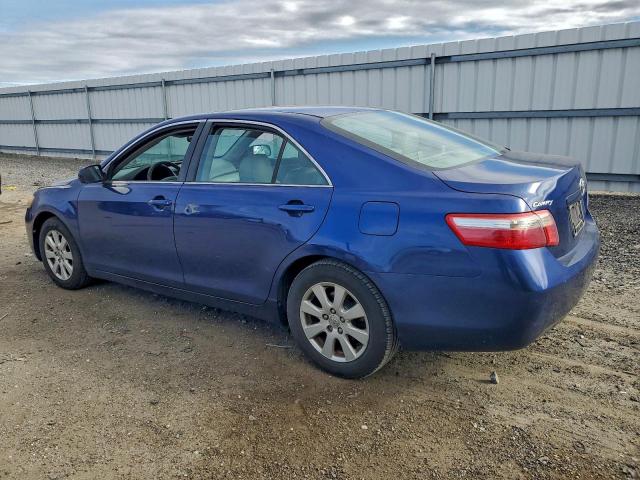 Toyota Camry Base Image 2