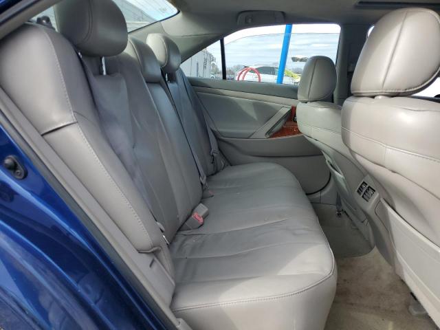 Toyota Camry Base Image 11