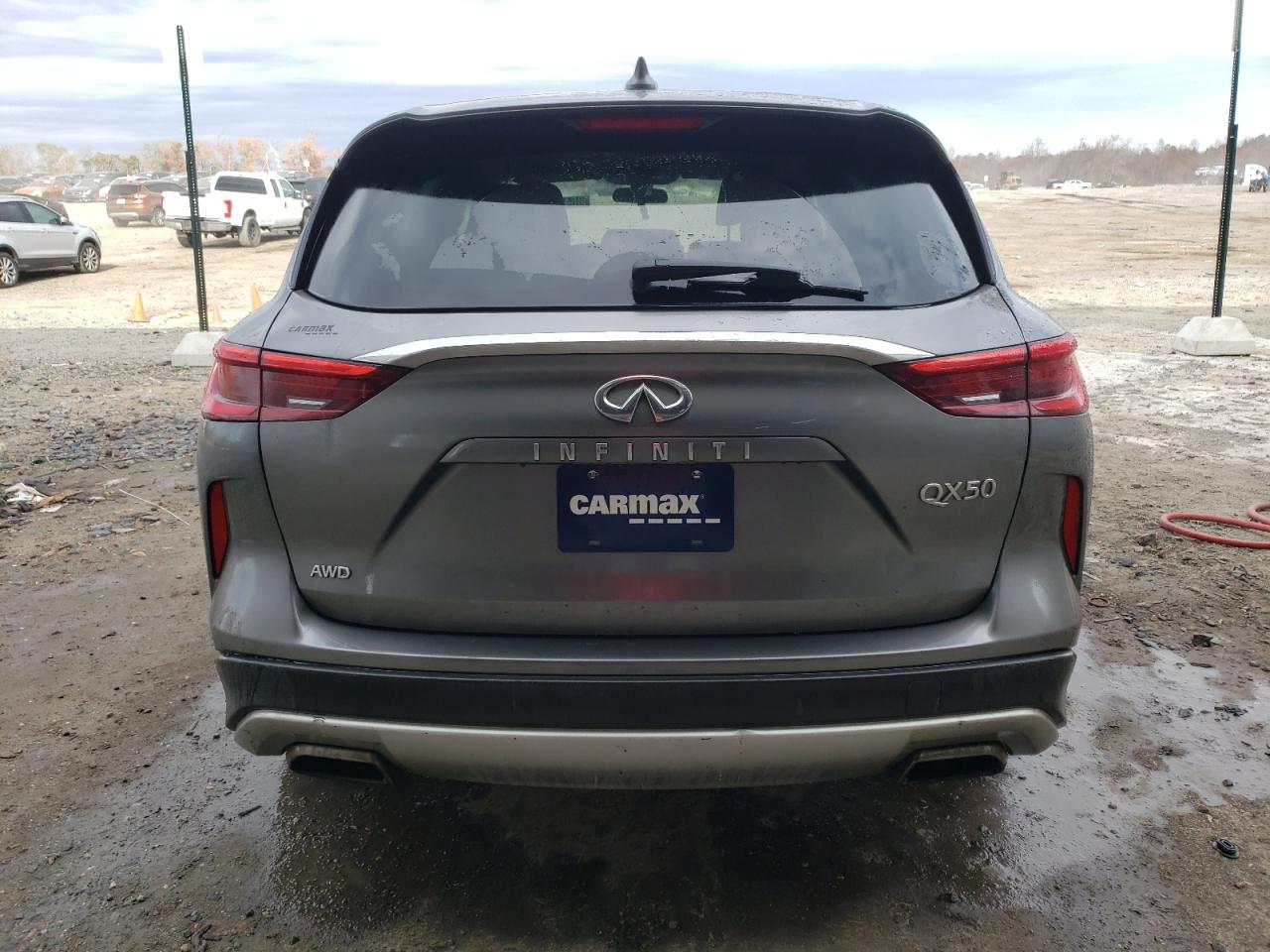 INFINITI Qx Essential Image 8