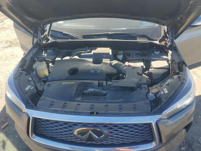 INFINITI Qx Essential Image 10