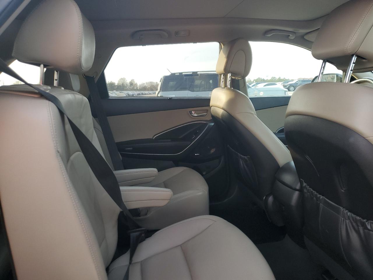 Hyundai SANTA FE Se Ultimate Image 4