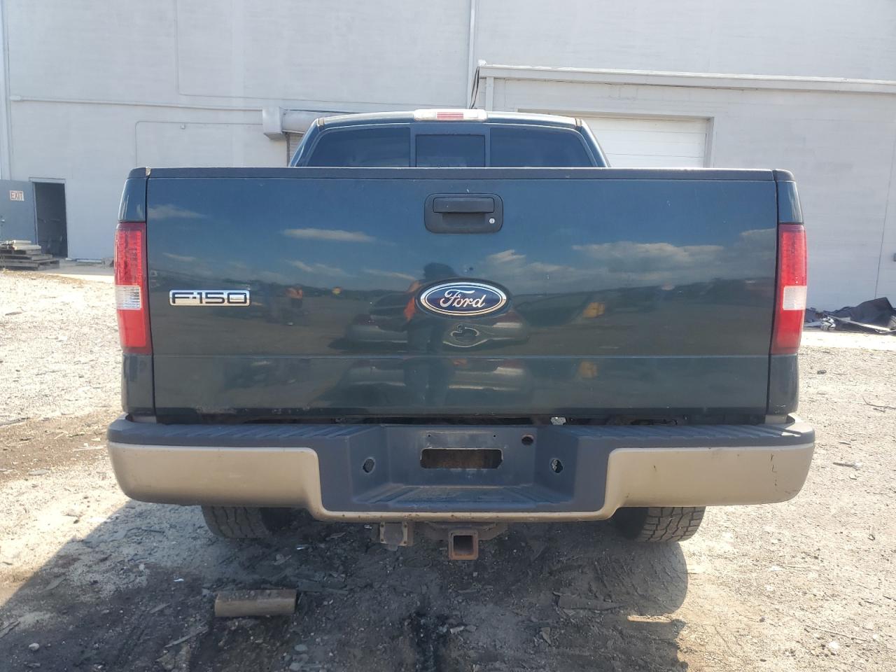 Ford F-150 Supercrew Image 3