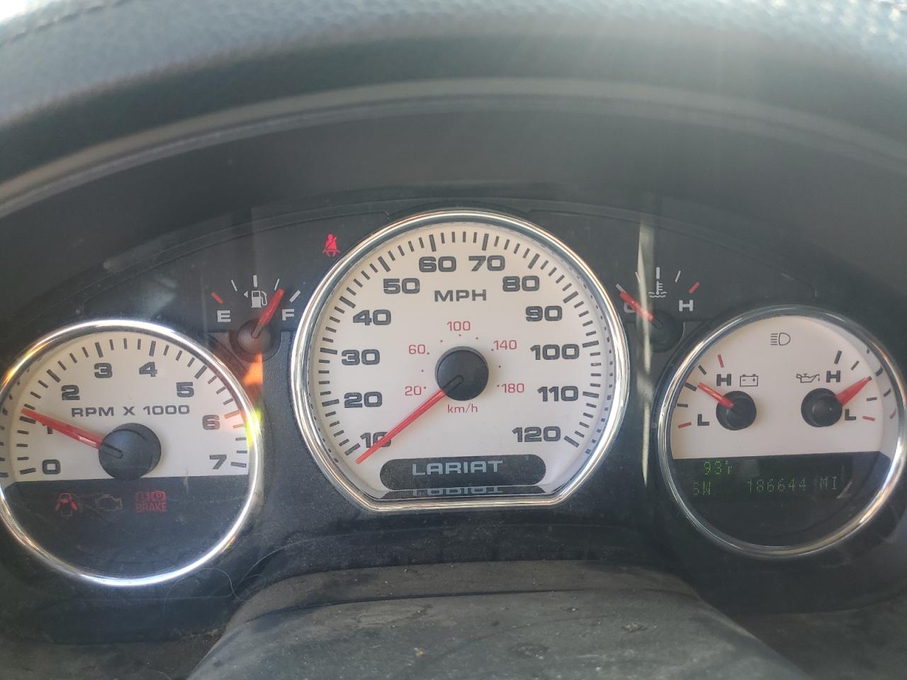 Ford F-150 Supercrew Image 7