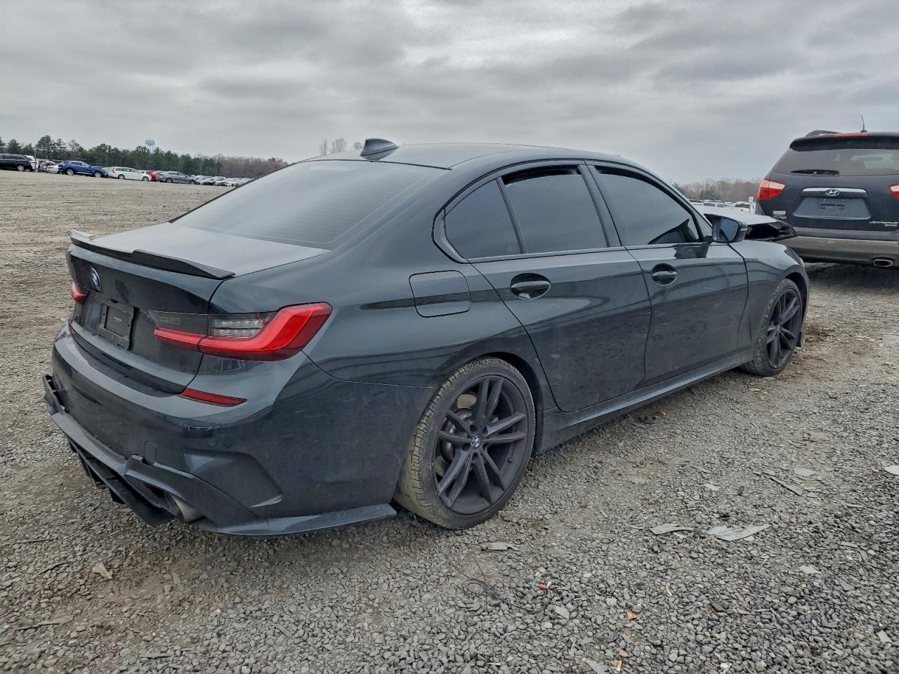 BMW 3 Series Image 5