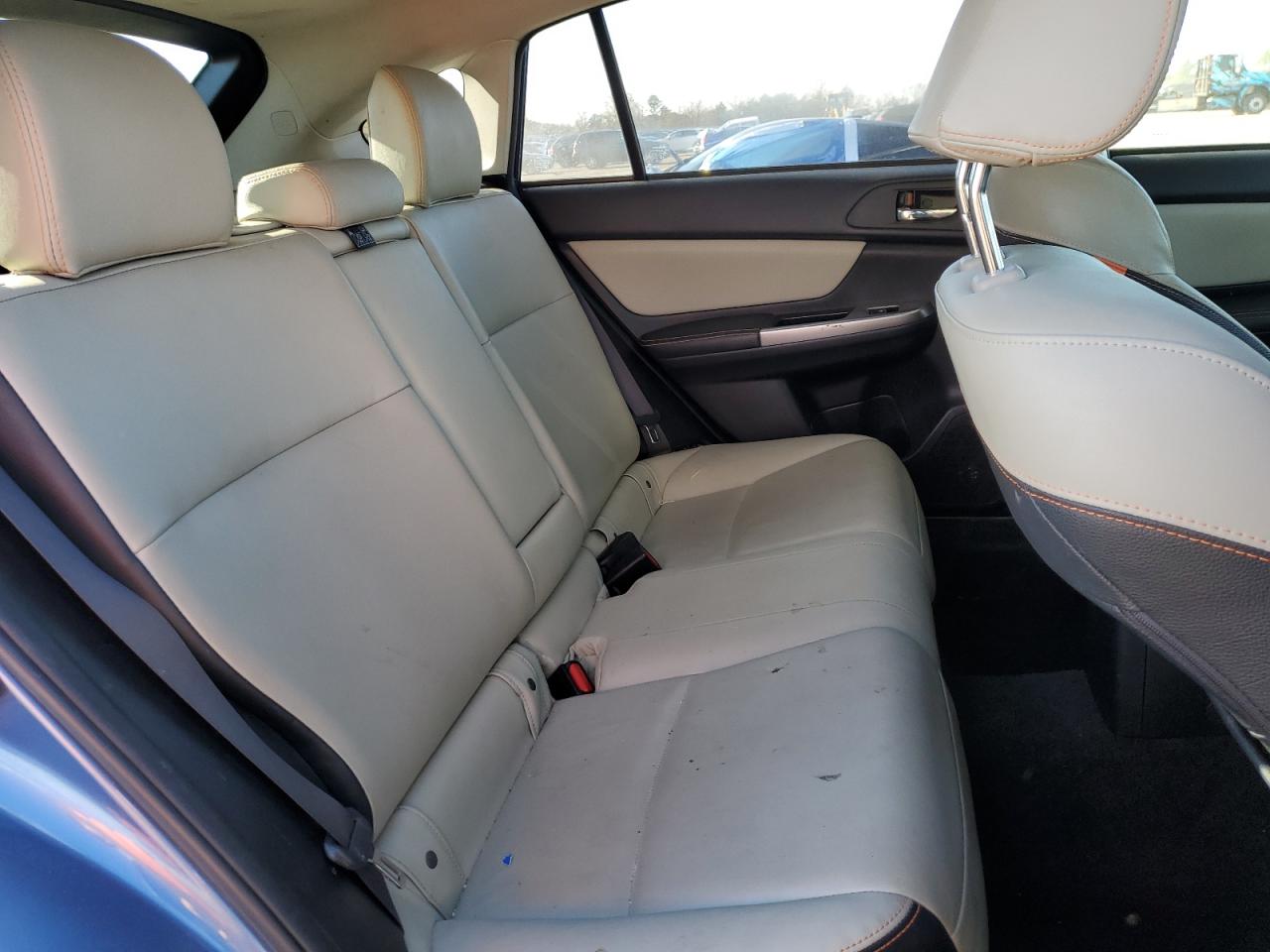 Subaru Crosstrek Limited Image 2