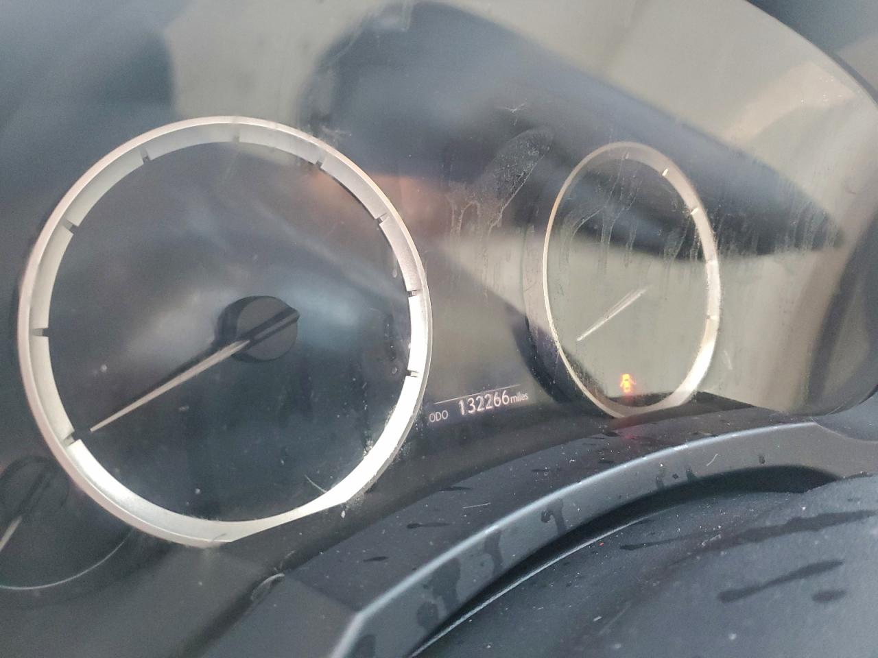 Lexus Is 200t Image 3