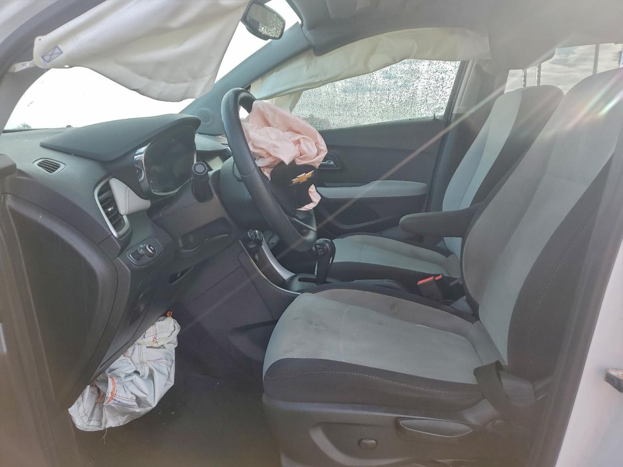 Chevrolet Trax Ls Image 10