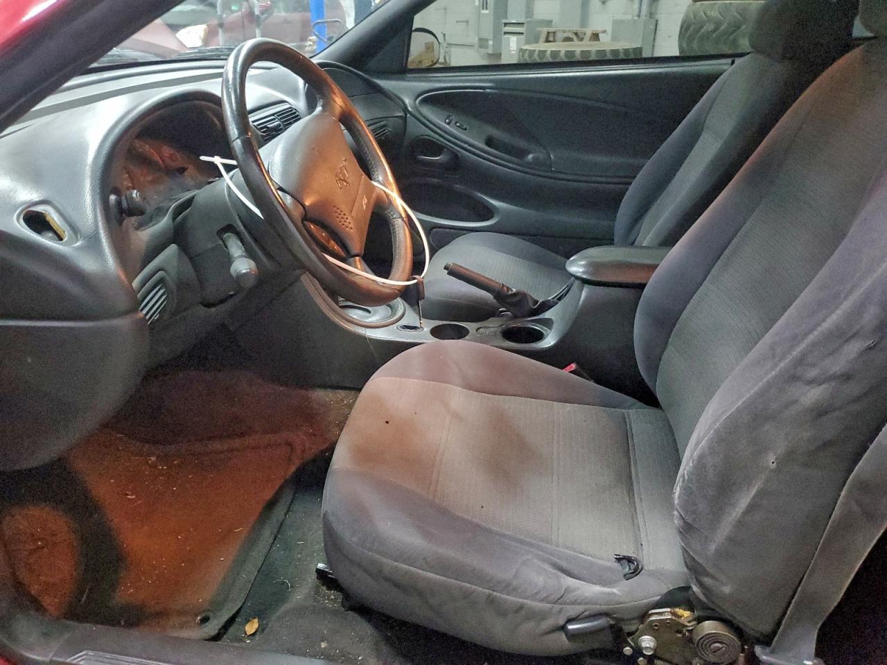 Ford Mustang Image 7