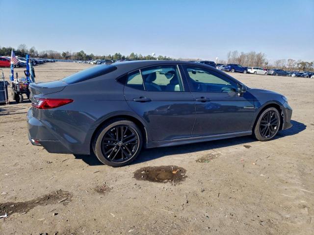 Toyota Camry Xse Image 3