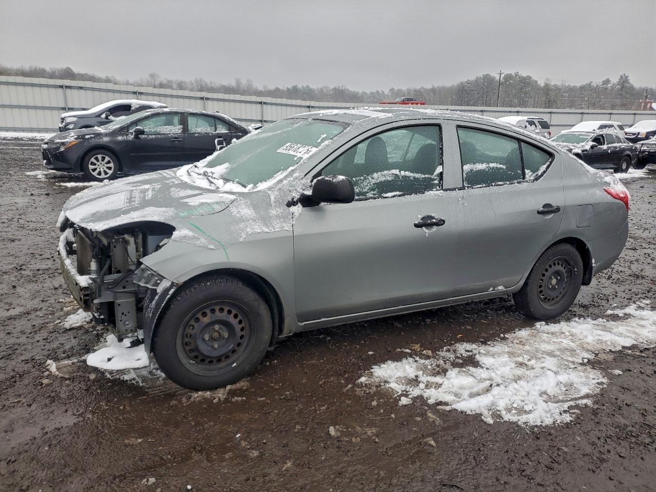 Nissan Versa S Image 1