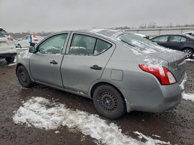 Nissan Versa S Image 11