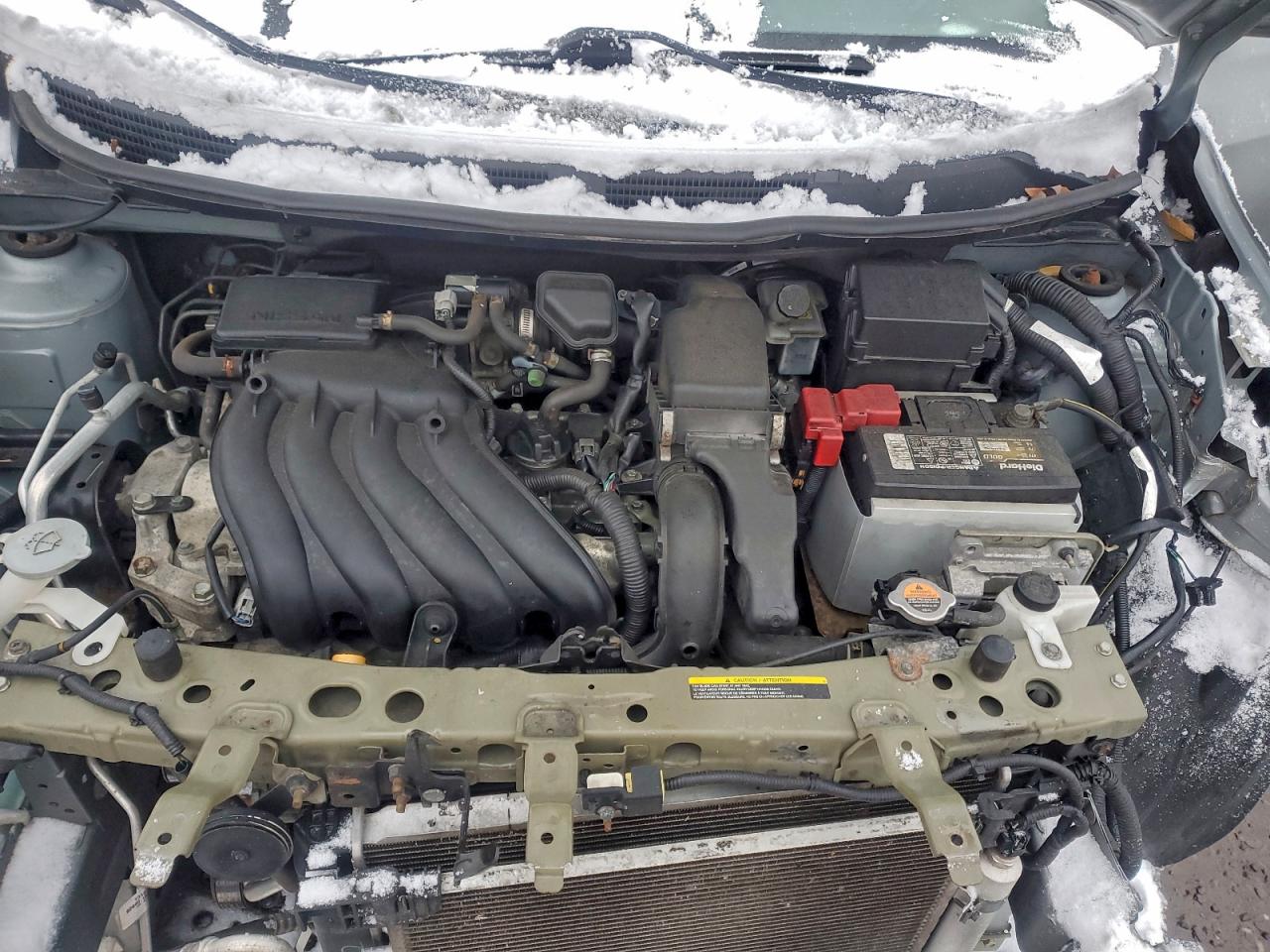 Nissan Versa S Image 9