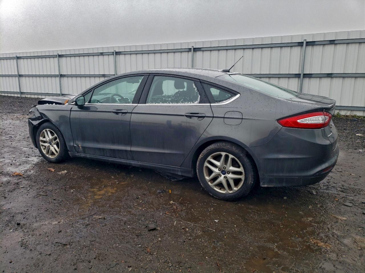 Ford Fusion Se Image 4