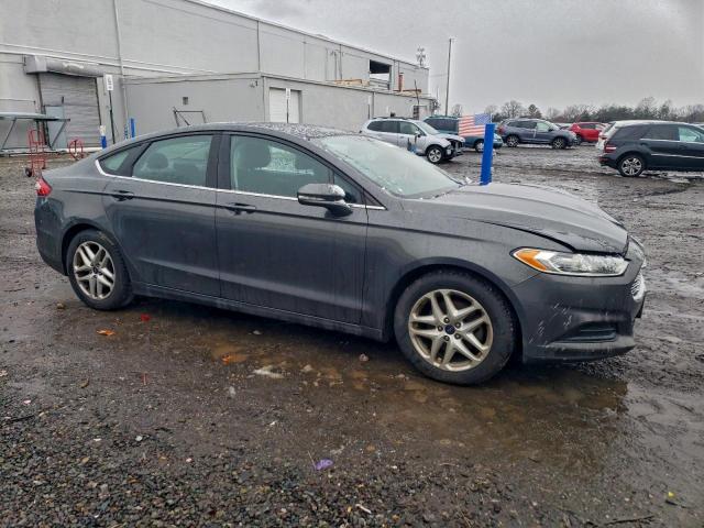 Ford Fusion Se Image 11