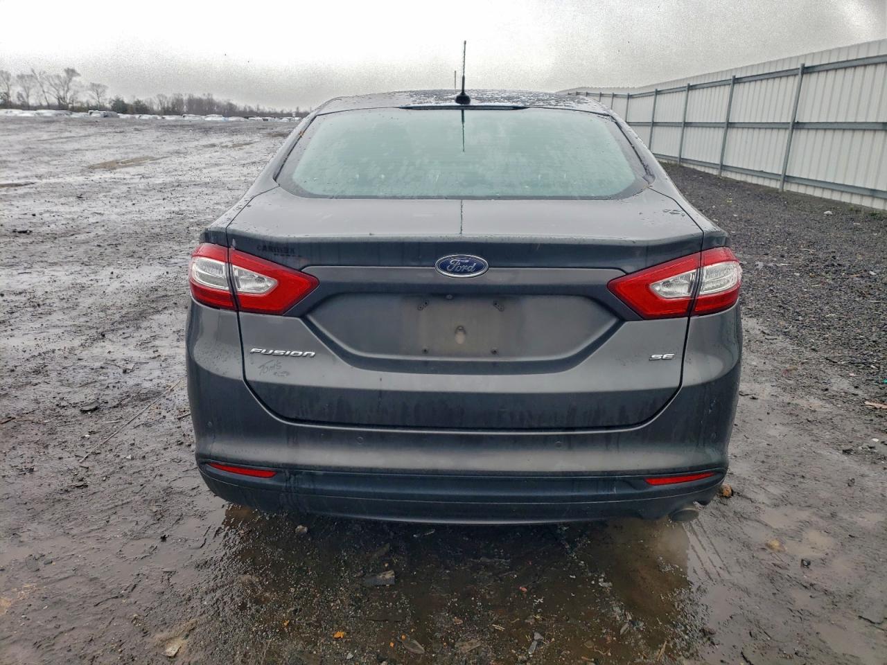 Ford Fusion Se Image 10