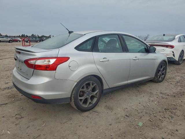 Ford Focus Se Image 12