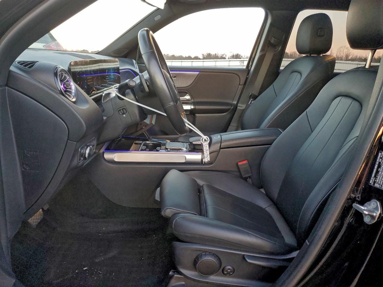 Mercedes-Benz GLB 250 4matic Image 10