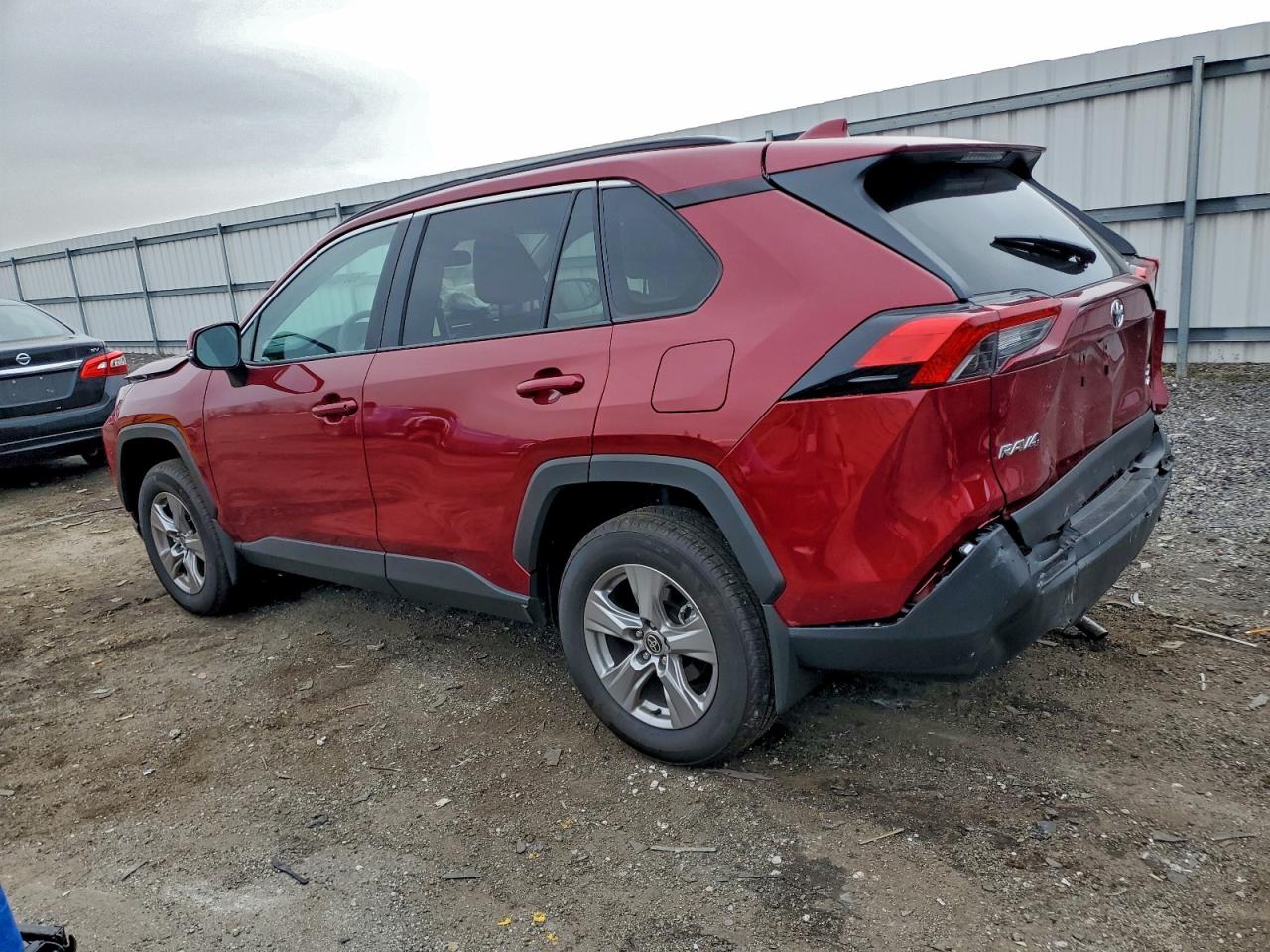 Toyota RAV4 Xle Image 2