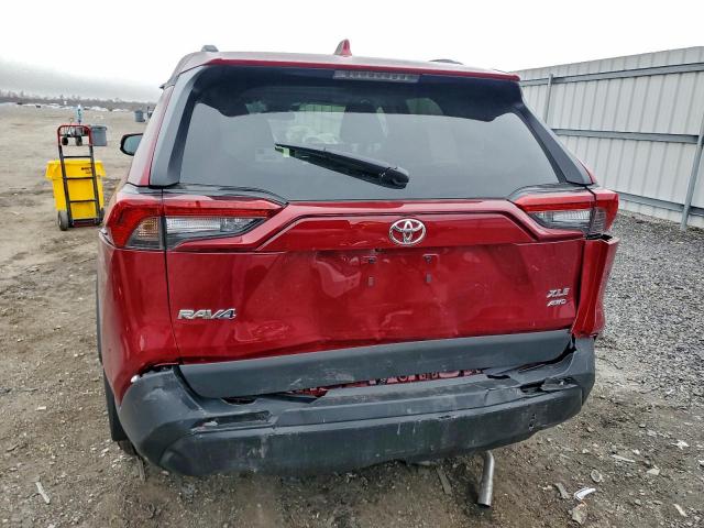 Toyota RAV4 Xle Image 4