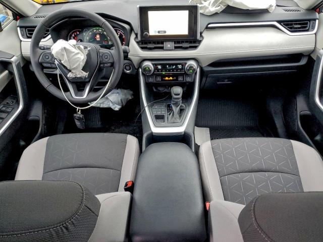 Toyota RAV4 Xle Image 6