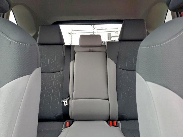 Toyota RAV4 Xle Image 8