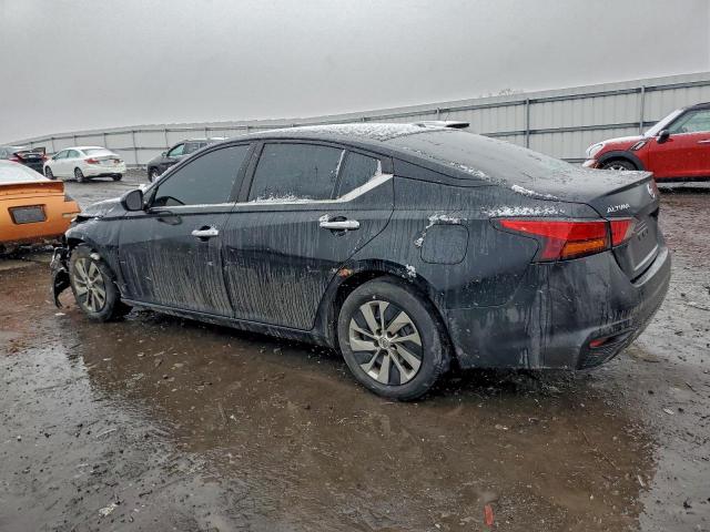 Nissan Altima S Image 6