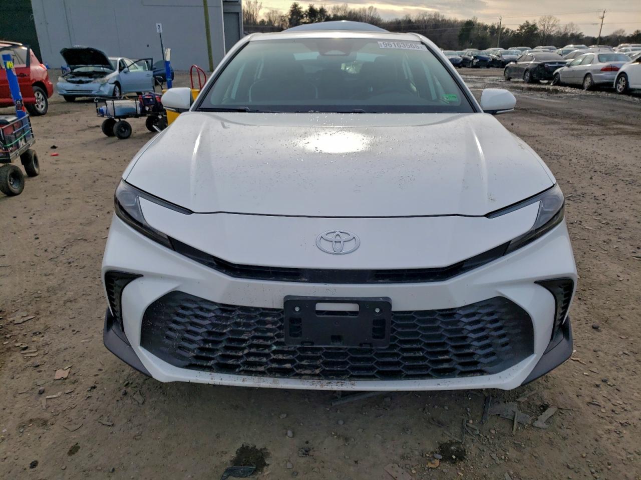 Toyota Camry Xse Image 3